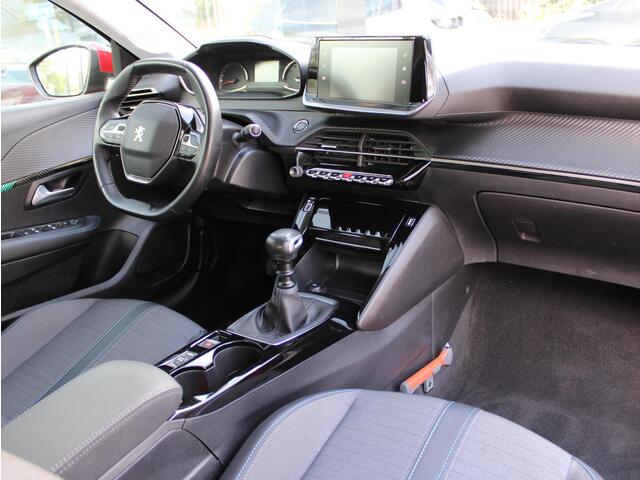 Peugeot 208 1.2 PureTech Allure | Navi / Climate / Cruise