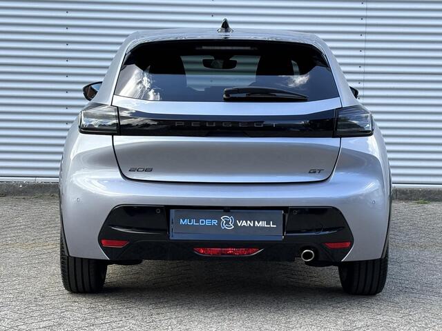 Peugeot 208 GT 1.2 Turbo 100pk | DRAADLOOS APPLE CARPLAY / ANDROID AUTO | 360° CAMERA | ADAPTIVE CRUISE | 17" LM-VELGEN | LEDER/STOF | DODEHOEKBEW. | CLIMA | DAB+ | ISOFIX