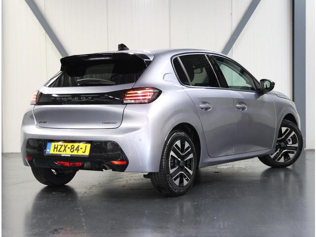 Peugeot 208 Hybrid 100PK e-DCS6 Allure | AppleCarplay/Android Auto | Camera | Parkeersensoren | FULL LED | Voorstoelen Verwarmd | Keyless | Climate Control | Adaptive Cruise Control | 16" LMV | Isofix | Privacy Glass |