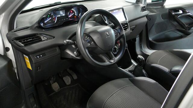 Peugeot 208 1.2 PureTech Blue Lion | Navi | DAB radio| PDC