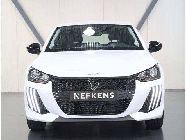 Peugeot 208 1.2 Hybrid 110 e-DCS6 Style | Incl. ¤3.650,- Korting! | CruiseControl | Airco | Verkeersbordherkenning | AppleCarPlay/AndroidAuto |