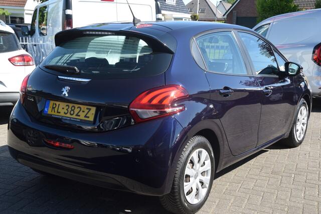 Peugeot 208 1.2 PureTech Blue Lion Navi | Bluetooth | PDC | Cruise | Airco
