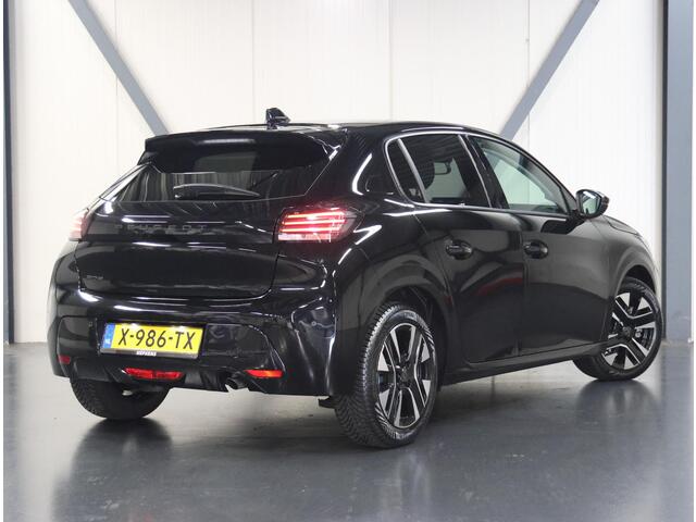 Peugeot 208 1.2 100PK Allure | AppleCarplay/Android Auto | Armsteun | Navigatie | Parkeersensoren | FULL LED | Climate Control | Cruise Control | 16" LMV | Isofix | Privacy Glass |