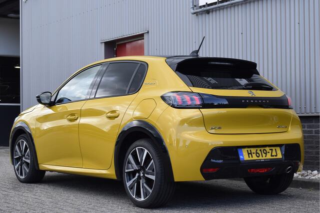 Peugeot 208 1.2 PureTech GT-Line Panorama, Cruise, Carplay, Camera, PDC, Sportstoelen