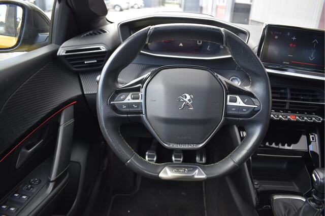 Peugeot 208 1.2 PureTech GT-Line Panorama, Cruise, Carplay, Camera, PDC, Sportstoelen