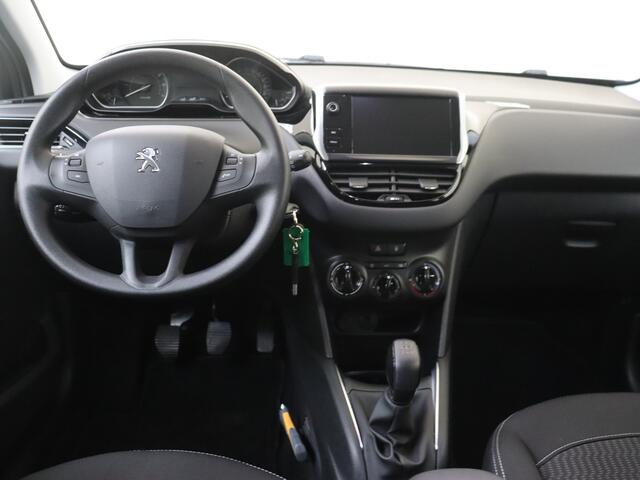 Peugeot 208 1.2 82PK Blue Lion | Parkeerhulp | Navigatie | Armsteun |