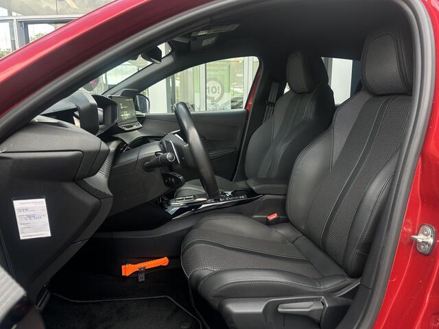 Peugeot 208 1.2 PureTech 130pk GT | Afneembare Trekhaak | Keyless Start | Parkeercamera/-sensoren | Apple Carplay/Android Auto | Climate Control | Navigatie | Sfeerverlichting | Keyless Start | Dodehoek | Cruise Control |