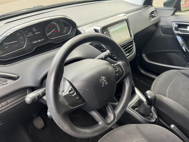 Peugeot 208 1.2 PureT. Blue Lion Navi Cruise Lmv Led