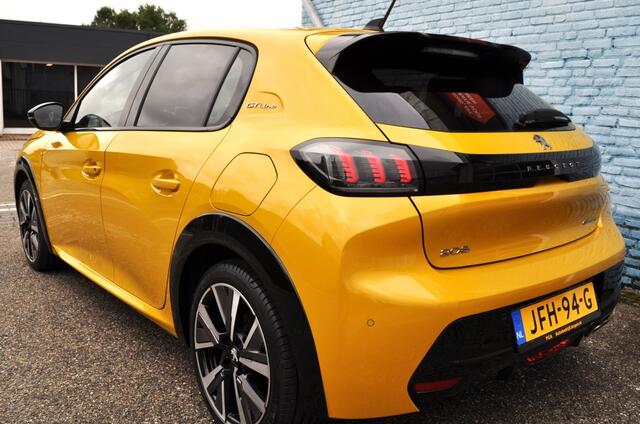 Peugeot 208 1.2 GT 130Pk pano navi cam key-less