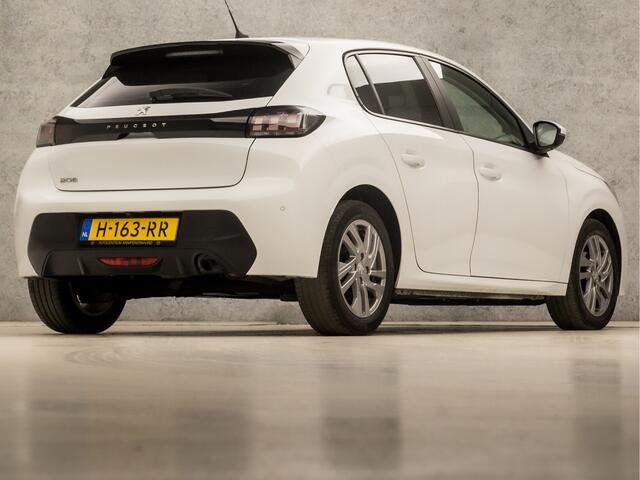 Peugeot 208 1.2 PureTech Sport (APPLE CARPLAY, GROOT NAVI, 360 CAMERA, GETINT GLAS, LM VELGEN, SPORTSTOELEN, PARKEERSENSOREN, LED KOPLAMPEN, LANE ASSIST, NIEUWSTAAT)