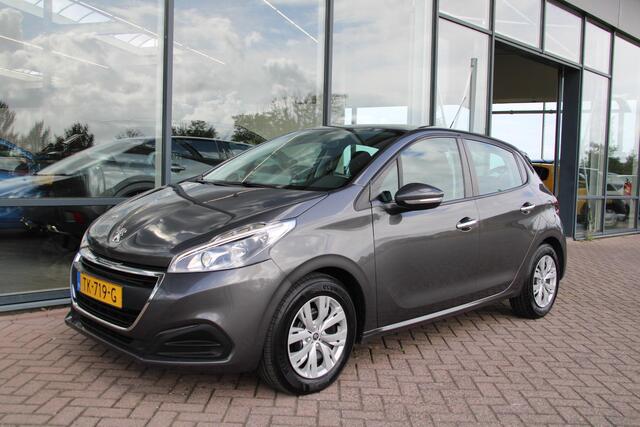 Peugeot 208 1.2 PureTech Active Airco Navi Carplay DAB 5-drs