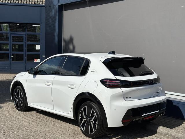 Peugeot 208 1.2 Hybrid 110 PK GT Automaat | Glazen Panoramadak | Navigatie Via Telefoon | Parkeercamera | Climate Control | Keyless Entry & Start | Cruise Control | Sportstoelen | 17" Lichtmetalen Velgen | Full LED Verlichting | Dakspoiler |
