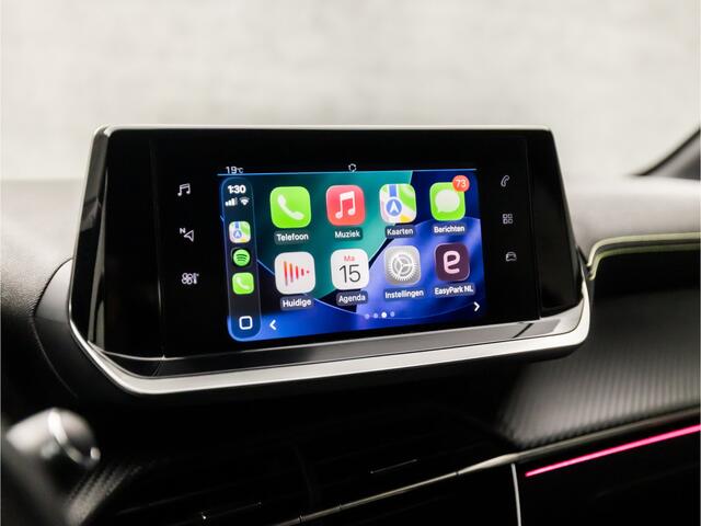 Peugeot 208 1.2 PureTech GT Sport (VIRTUAL COCKPIT, APPLE CARPLAY, GROOT NAVI, LEDER, 360 CAMERA, ADAPTIVE CRUISE, SPORTSTOELEN, GETINT GLAS, KEYLESS, LM VELGEN, NIEUWSTAAT)