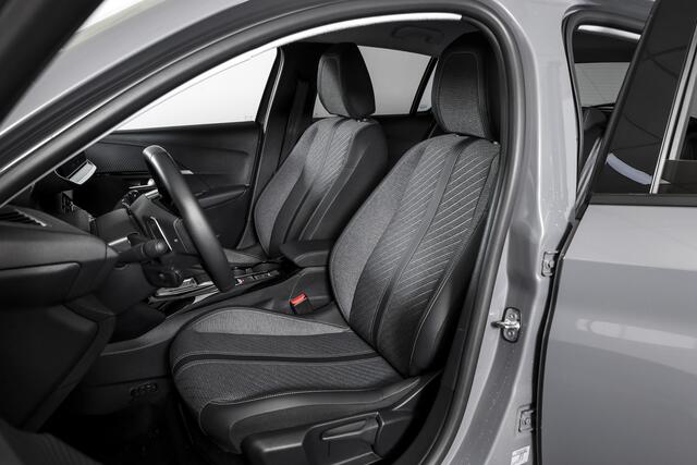 Peugeot 208 1.2 Hybrid 110 e-DCS6 Allure | Dig. Cockpit | Adapt. Cruise | PDC | Camera V+A | NAV+App. Connect | ECC | LM 16" | 0802