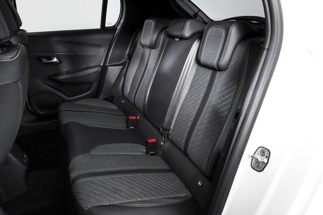 Peugeot 208 1.2 Hybrid 110 e-DCS6 Allure | Dig. Cockpit | Adapt. Cruise | PDC | Camera V+A | NAV+App. Connect | ECC | LM 16" | 9303