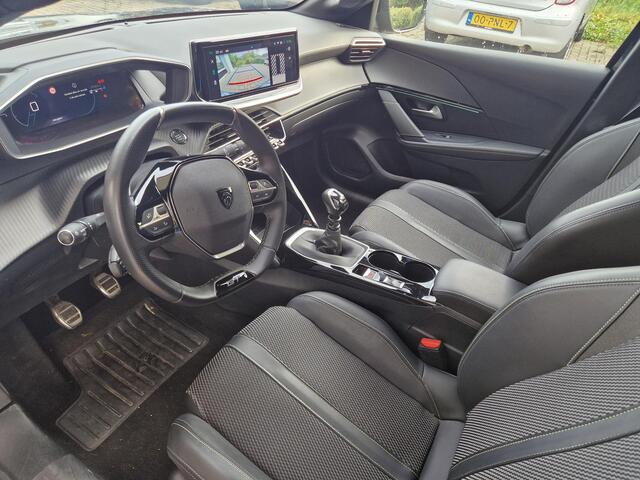 Peugeot 208 1.2 PureTech 100 GT | Navigatie | Climate & Cruise Control | Parkeersensoren met Camera | AppleCarPlay/AndroidAuto |