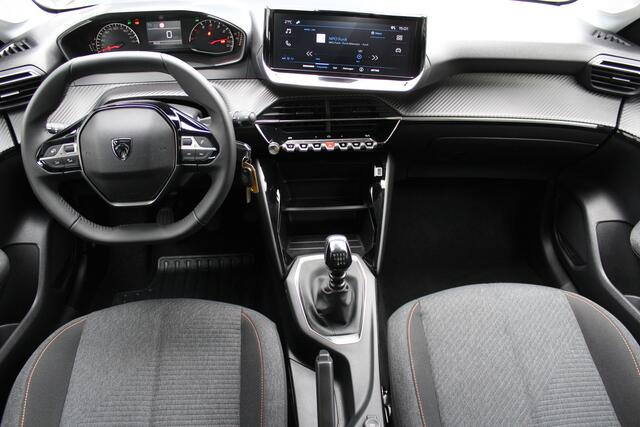 Peugeot 208 1.2 Hybrid 110 e-DCS6 Allure | Incl. 12 maanden Garantie | Apple CarPlay/Android Auto | Airco | Parkeersensoren achter | Led koplampen | Cruise controle | DAB | Elektrische ramen V+A |