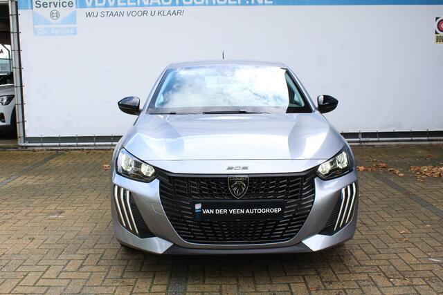 Peugeot 208 1.2 Hybrid 110 e-DCS6 Allure | Incl. 12 maanden Garantie | Apple CarPlay/Android Auto | Airco | Parkeersensoren achter | Led koplampen | Cruise controle | DAB | Elektrische ramen V+A |