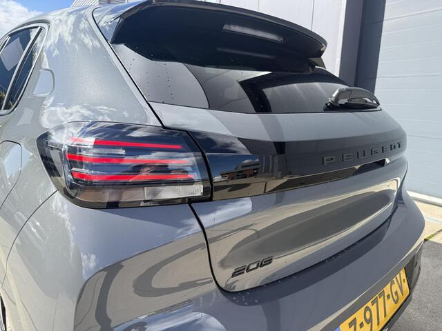 Peugeot 208 1.2 PureTech 100 Allure