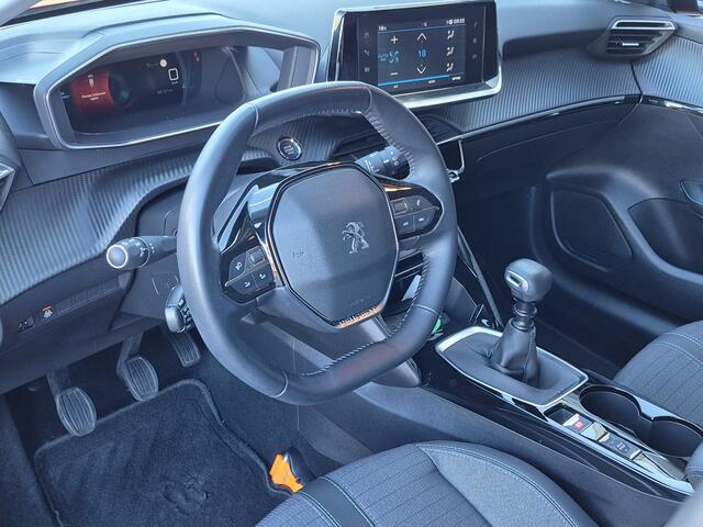 Peugeot 208 1.2 PureTech Allure 100 PK | Camera | Navigatie via Apple Carplay of Android Auto | 3-D Display | Climate Control | Keyless Entry en Start |