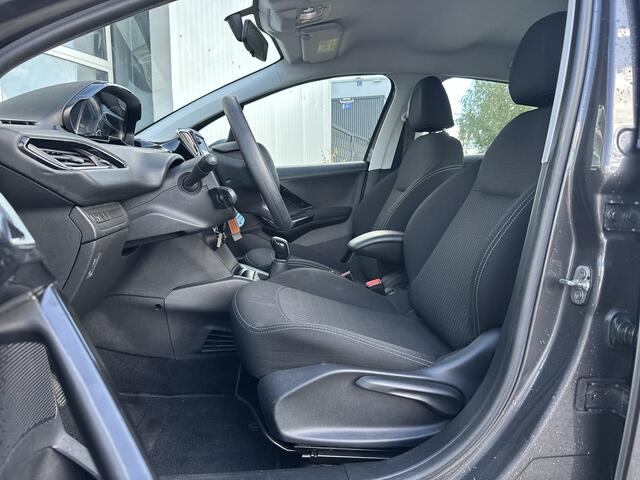 Peugeot 208 1.2 PureTech Blue Lion 82pk | Airco | Apple Carplay/Android Auto | Cruise control | DAB | Navigatiesysteem full map | Parkeersensor achter | Zeer compleet!