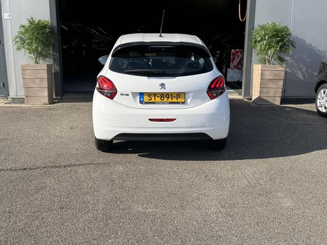 Peugeot 208 1.2 PureTech Blue Lion NAP/AIRCO/ APK/GARANTIE/