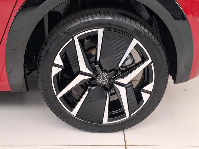 Peugeot 208 1.2 PureTech 100 GT | Navigatie | 360° Camera | Keyless Entry | Apple Carplay/Android Auto |