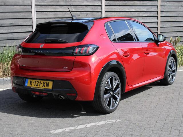Peugeot 208 GT 1.2 PureTech 100PK Navigatie, Parkeerhulp voor & achter, Zwart dak, Camera Achter