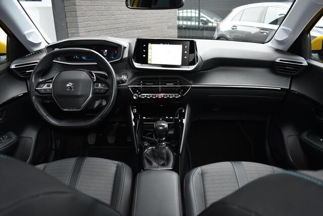 Peugeot 208 1.2 PureTech 100 PK Allure | Carplay | Panodak | Camera | Incl. garantie