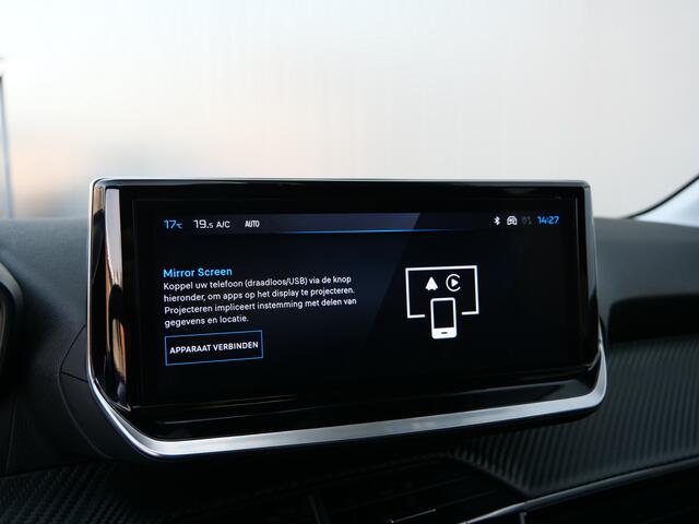 Peugeot 208 1.2 Hybrid 110 e-DCS6 Allure Navi / DAB / Apple Carplay / Camera