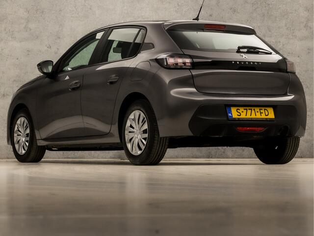 Peugeot 208 1.2 PureTech Active Sport (APPLE CARPLAY, GROOT NAVI, LANE ASSIST, SPORTSTOELEN, START/STOP, NIEUWE APK, NIEUWSTAAT)