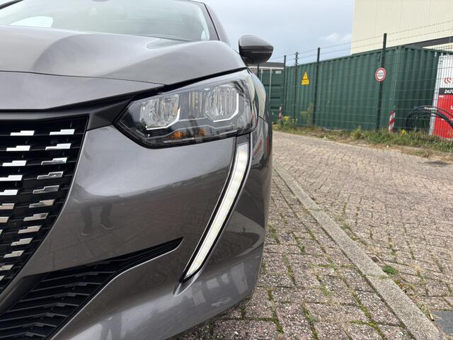 Peugeot 208 1.2 PureTech Blue Lease Allure Navi/Panoramadak/Camera/Apple Carplay/GEEN AFLEVERKOSTEN