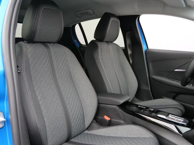 Peugeot 208 1.2 Hybrid 110 e-DCS6 Allure 100 Pk Automaat Navigatie / DAB / Camera's / Apple Carplay