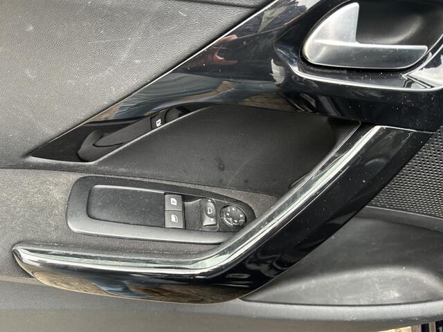 Peugeot 208 1.2 PureT. Blue Lion