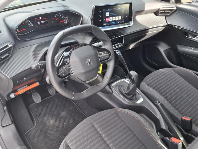 Peugeot 208 1.2 PureTech Active Pack | Navigatie | Parkeersensoren | Apple Carplay en Android Auto |