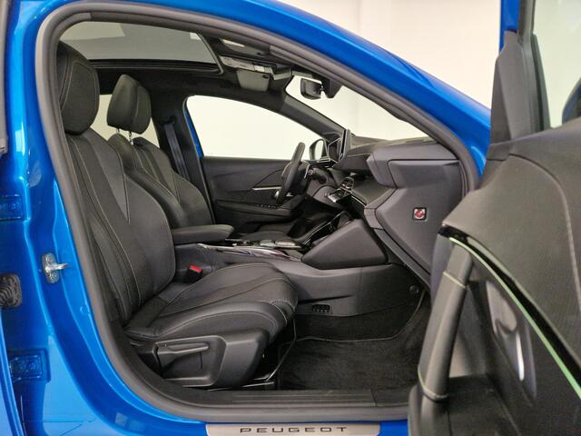 Peugeot 208 Hybrid 136 e-DCS6 GT | Automaat | Panoramadak | Draadloze telefoonlader | Achteruitrijcamera