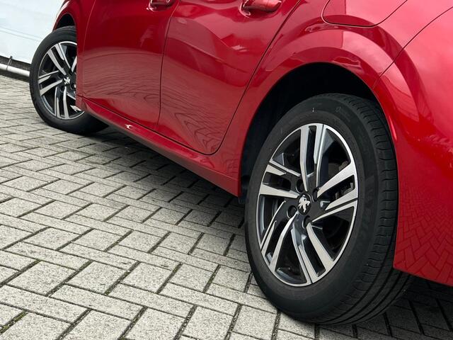 Peugeot 208 1.2 PureTech Allure NL AUTO | PDC | LAGE KM