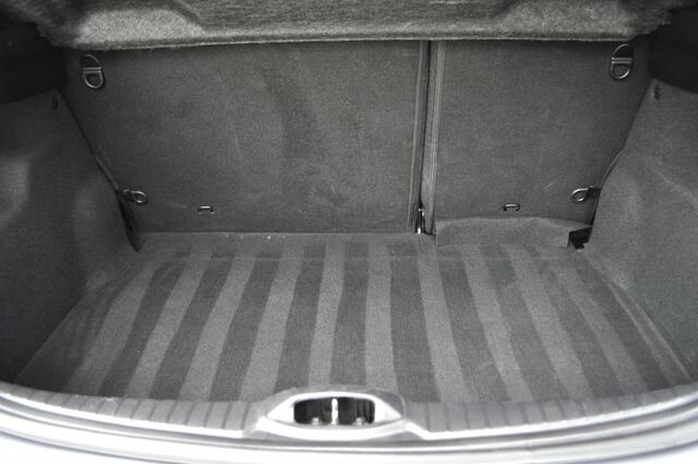 Peugeot 208 1.2 GT Aut. Nav pdc v+a Pano