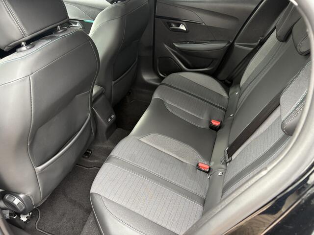 Peugeot 208 1.2 PureTech Blue Lease Allure, navi, trekhaak, climate/cruise