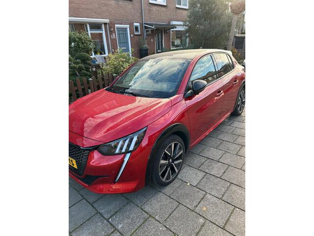 Peugeot 208 1.2 PureTech GT-Line ,BOEKJES,NAP EN ONDERHOUDSHISTORIE