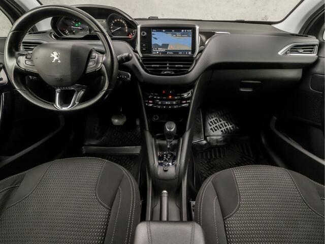 Peugeot 208 1.2 PureTech Allure Sport Automaat (APPLE CARPLAY, NAVIGATIE, CLIMATE, CAMERA, SPORTSTOELEN, GETINT GLAS, LM VELGEN, PARKEERSENSOREN, NIEUWE APK, NIEUWSTAAT)