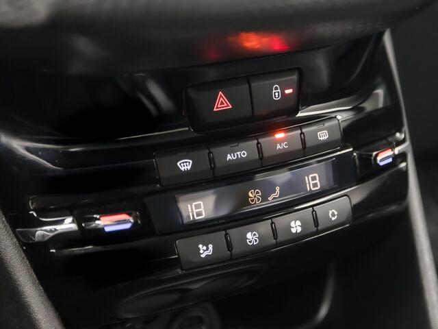 Peugeot 208 1.2 PureTech Allure Sport Automaat (APPLE CARPLAY, NAVIGATIE, CLIMATE, CAMERA, SPORTSTOELEN, GETINT GLAS, LM VELGEN, PARKEERSENSOREN, NIEUWE APK, NIEUWSTAAT)