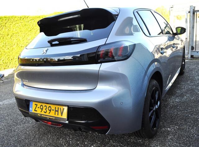 Peugeot 208 1.2 Allure BlackPack Aut Nav LED camera