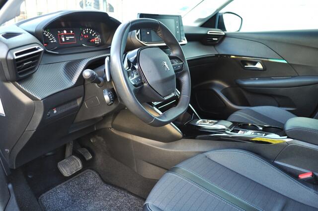 Peugeot 208 1.2 Allure BlackPack Aut Nav LED camera