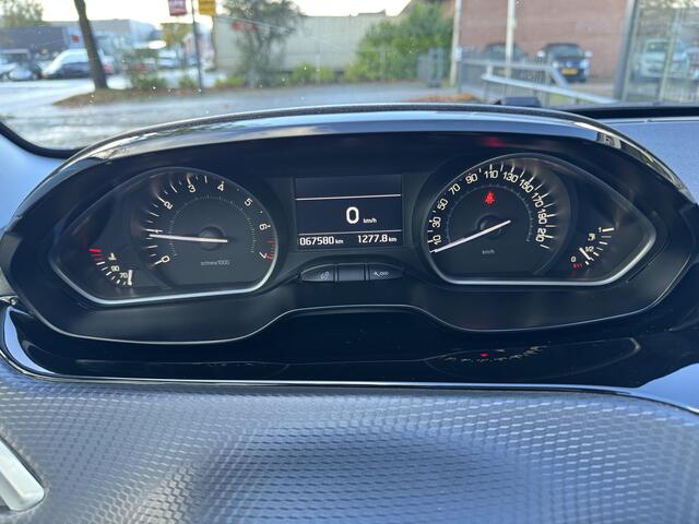 Peugeot 208 1.2 PureTech Blue Lease Allure CLIMA-CRUISE