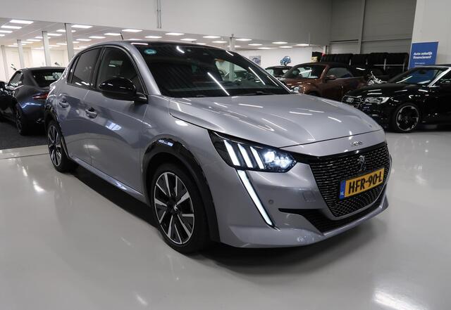 Peugeot 208 1.2 PureTech GT BTW Automaat 131pk App connect Digitaal Dashboard Sportstoelen Half Leer Camera 17 inch Sportvelgen Onderhoud aanwezig