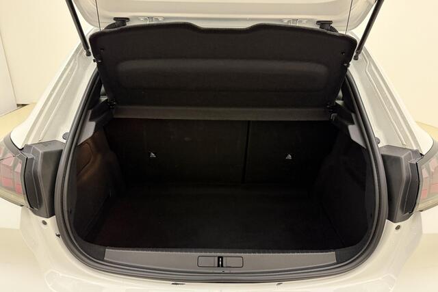 Peugeot 208 1.2 PureTech Blue Lease Active 75 PK | Handgeschakeld | Airco | Navigatie | Parkeersensor | Cruise Control | Licht Metalen Velgen | Camera | 1e eigenaar