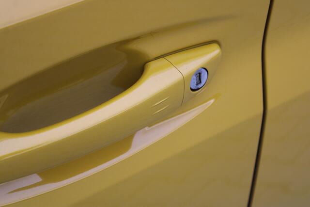 Peugeot 208 1.2 PureTech GT | Incl. 12 maanden garantie | 100% onderhouden | Cruise control | Climate control | Stoelverwarming | Apple carplay/Android auto | Parkeercamera |