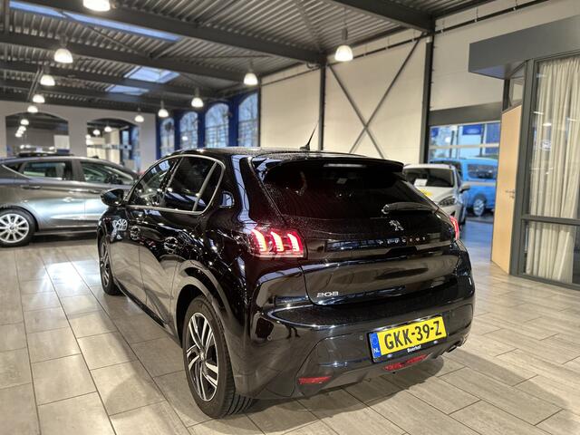 Peugeot 208 PureTech 100pk Allure | Trekhaak | Adapt. Cruise | Camera | Keyless | Stoelverwarming | Apple carplay |