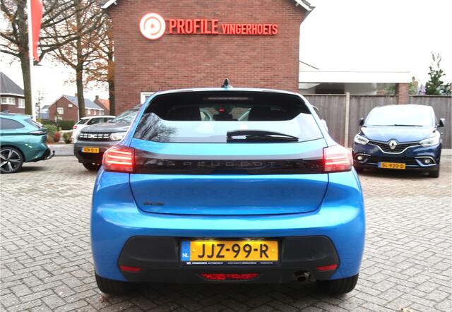 Peugeot 208 100 Pk Benzine Active * Nieuw Model * Navigatie * Airco * Cruise Control * Dab Radio * Yathzee * Draadloos Apple Car Play / Android Auto * Vingerhoets; Vierde Generatie Eersteklas Service !